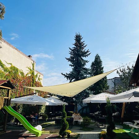 Pensiunea Curtea Bavareza Târgu-Mureş Exteriör bild